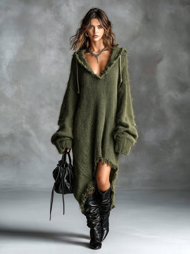 Midi-Kleid aus weichem Strick mit Kapuze