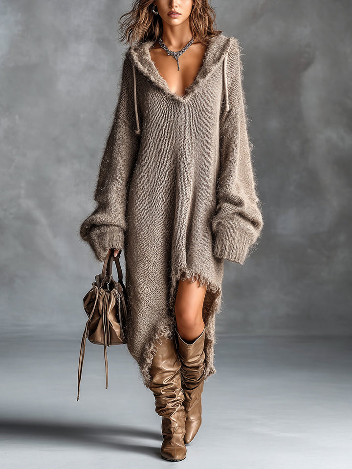 Midi-Kleid aus weichem Strick mit Kapuze