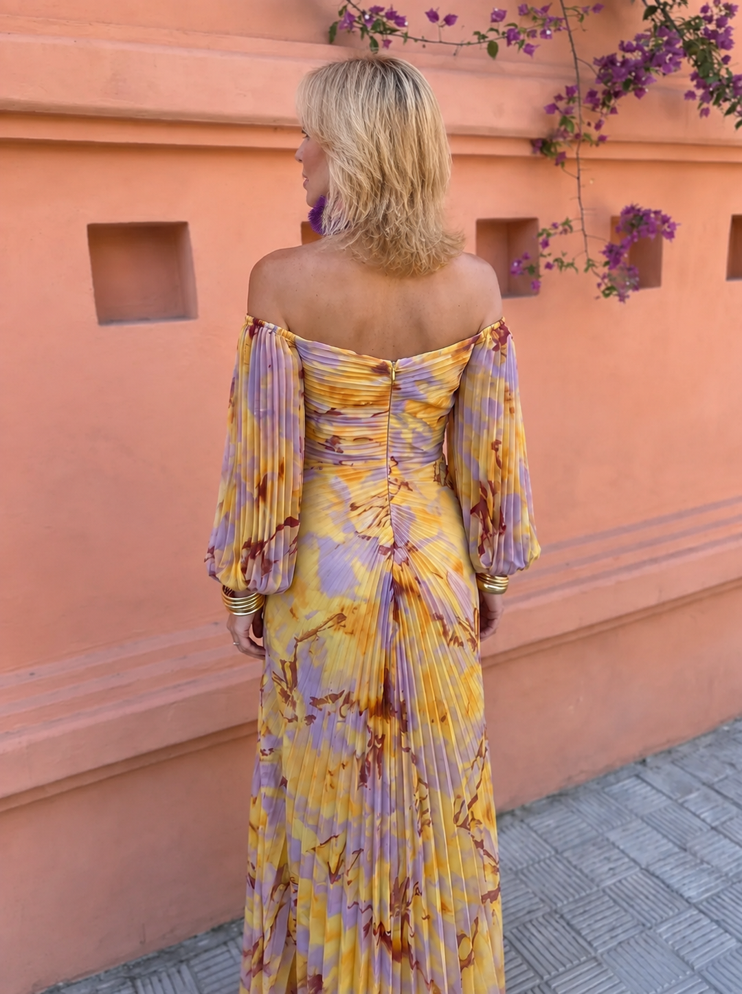 Greta™ | Langes Blumenkleid mit tiefem Ausschnitt