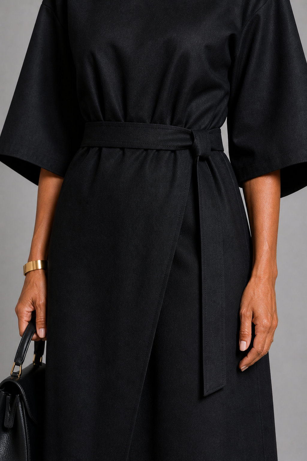 Noir Essence Kleid