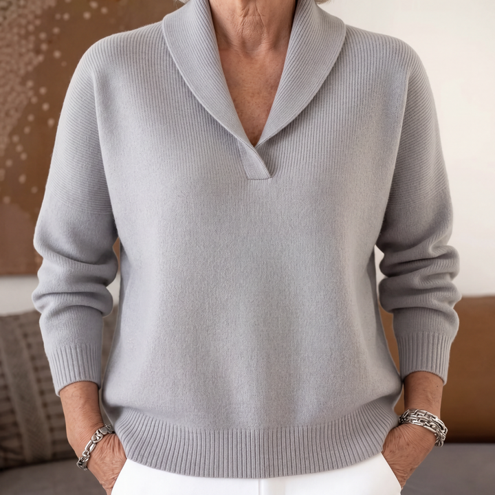 Clarissa | Der verzeihende V-Ausschnitt Pullover