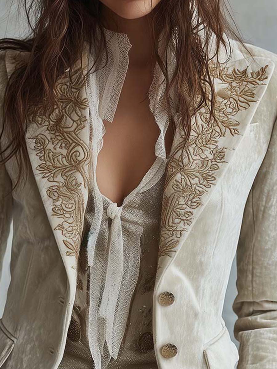 Blazer Maßgeschneidert Mit Stickerei In Elfenbein Für Frauen