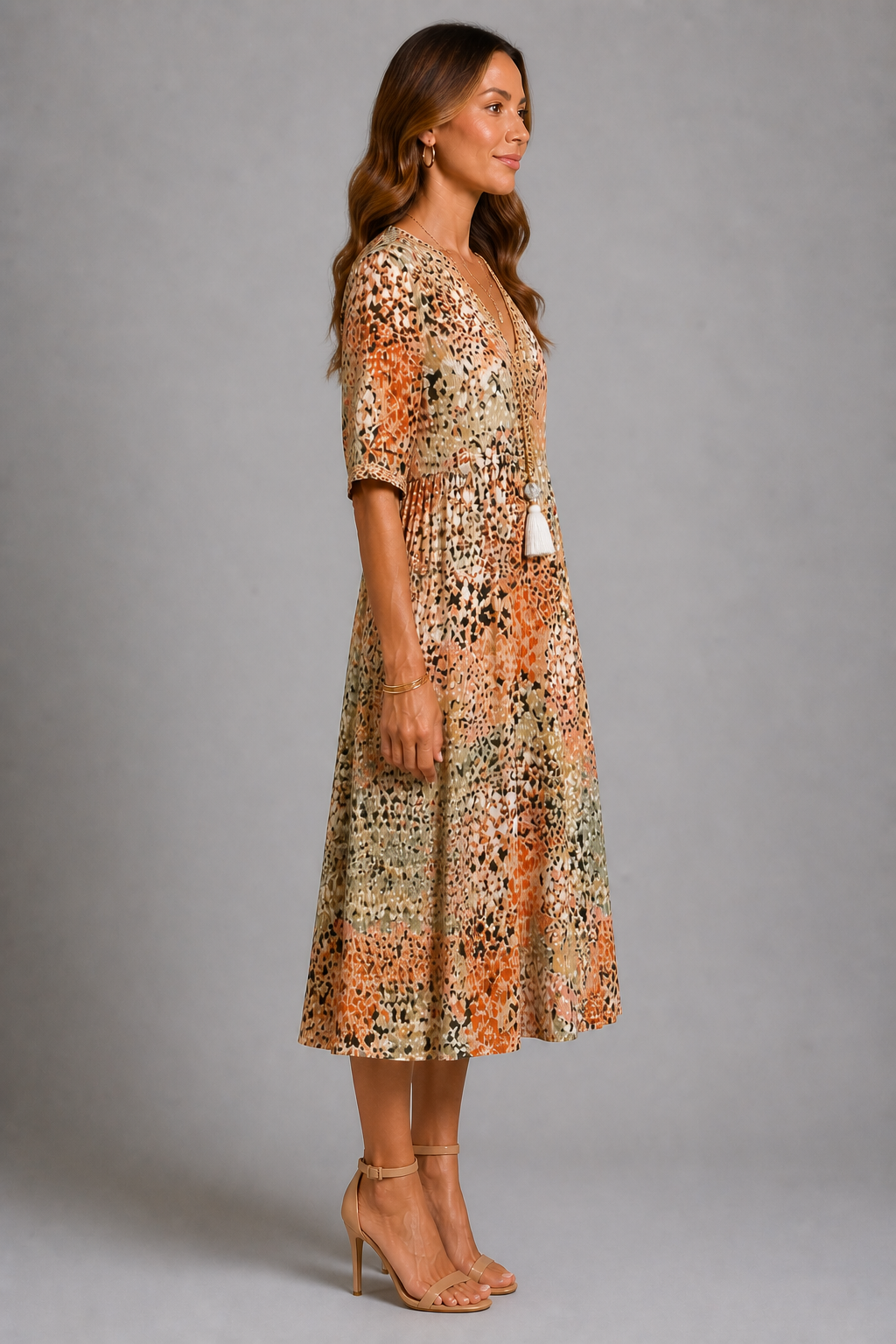 Goldene Blütenblatt Kleid