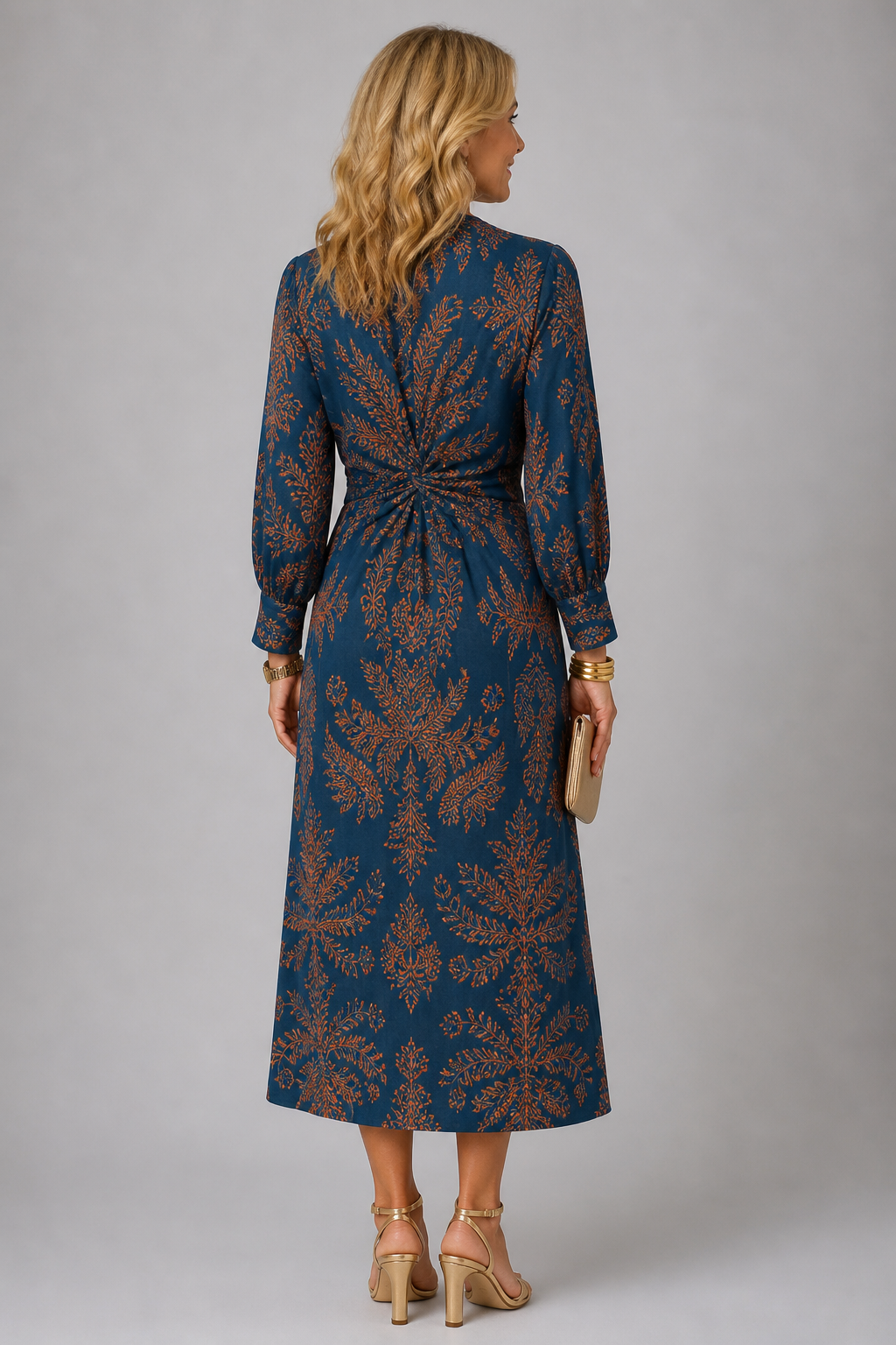 Mitternachtsblüte Kleid