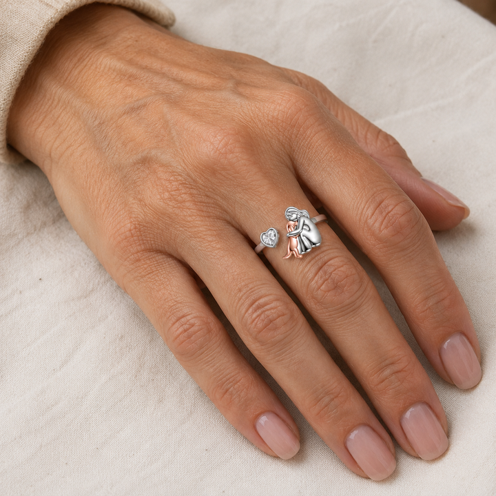 Die Ewige Umarmung — Verstellbarer Ring mit Gravur