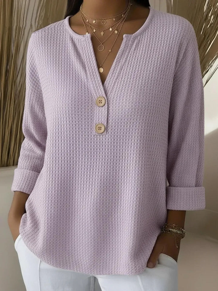 Lucinda™ | Top mit Henley-Knöpfen