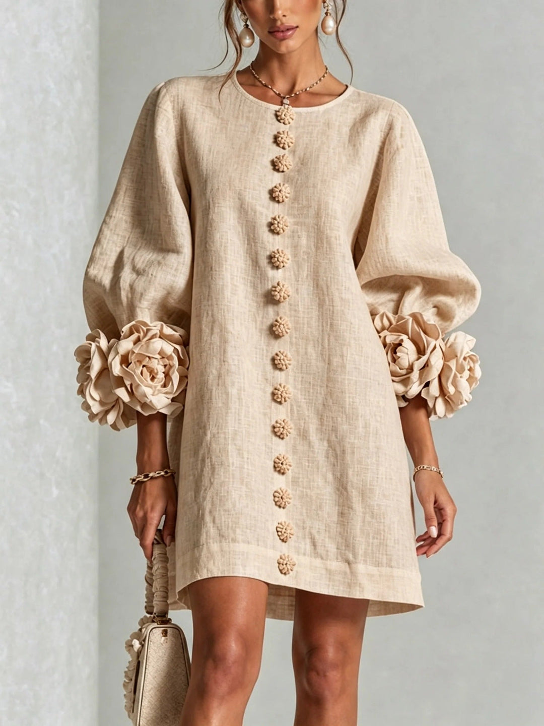 Blumenkleid mit Puffärmeln und rundem Ausschnitt