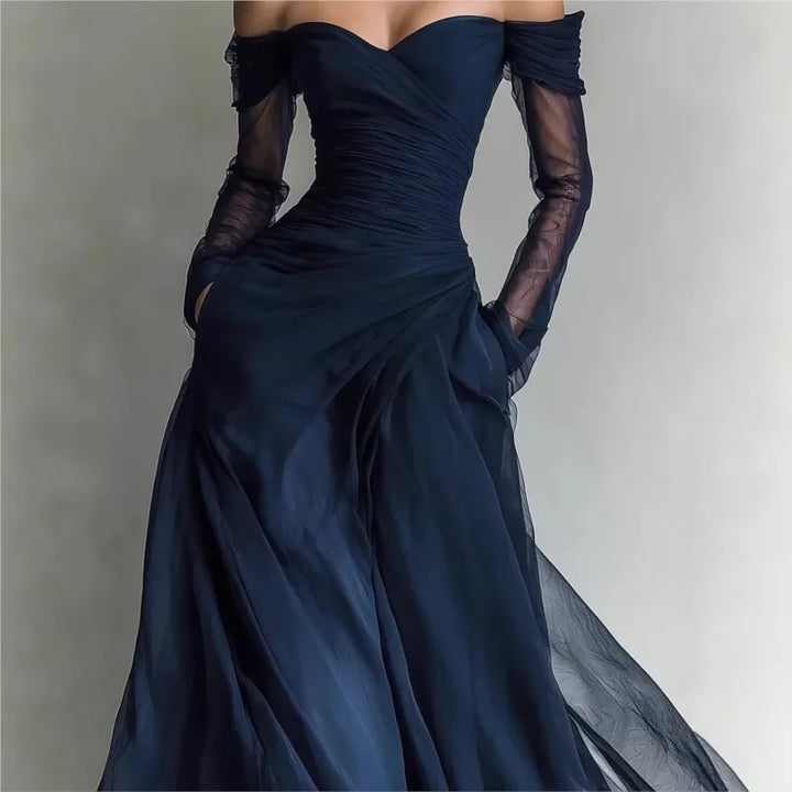 Eleonora | Langes Kleid mit schulterfreien Einsätzen und Netzdetails