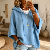 Lea – Himmelblauer Poncho-Pullover