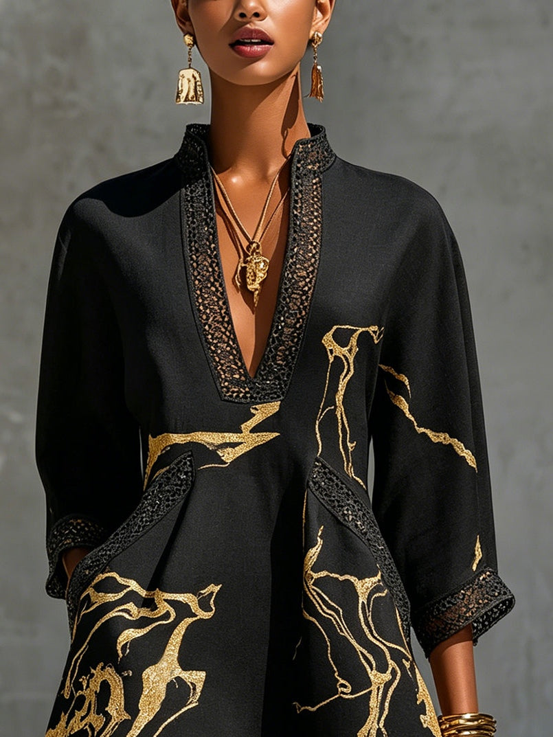 Donatella | Schwarzes Minikleid mit goldenem Marmorprint und Häkelspitze