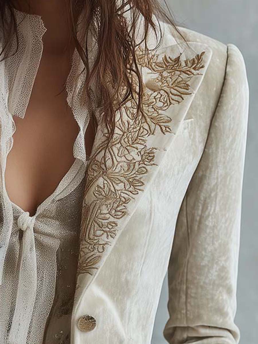 Blazer Maßgeschneidert Mit Stickerei In Elfenbein Für Frauen