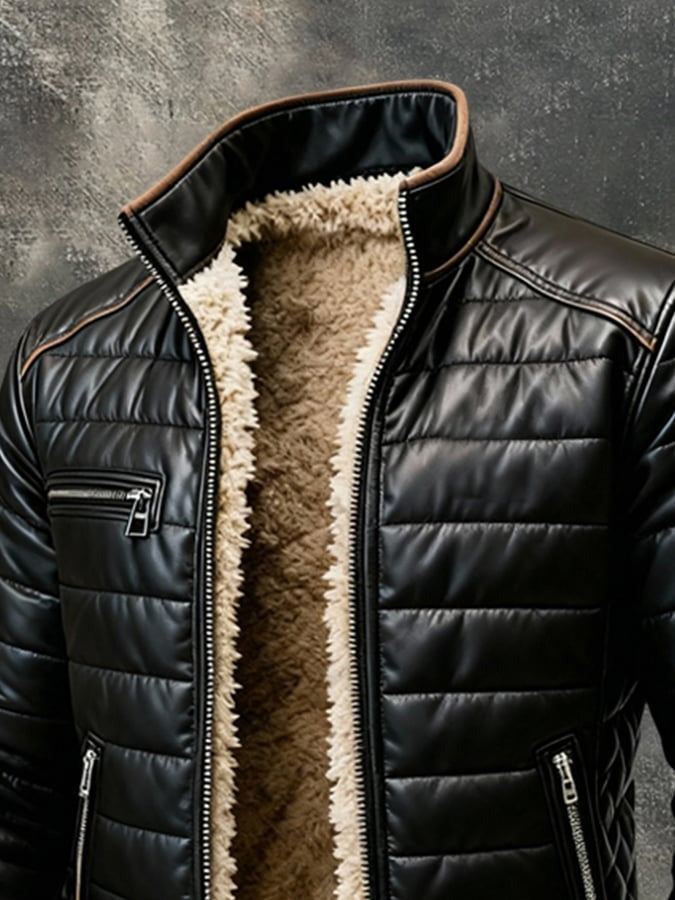 Jacke mit hohem Kragen und raffinierter Schnitt